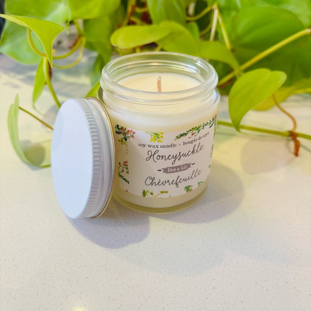 Dot & Lil Honeysuckle Soy Wax Candle, Hand-poured in Montreal